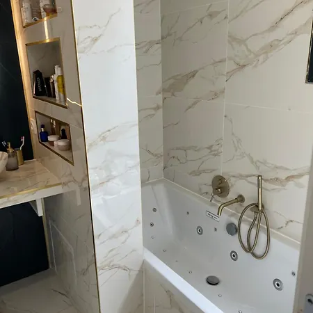 Privee Acces Piscine *